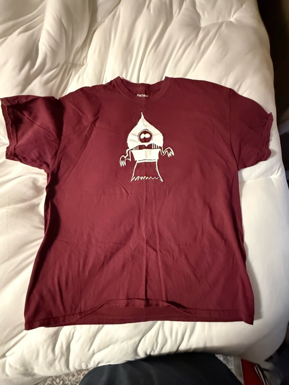 FLATWOODS MONSTER (WV) Men's Maroon Graphic Tee